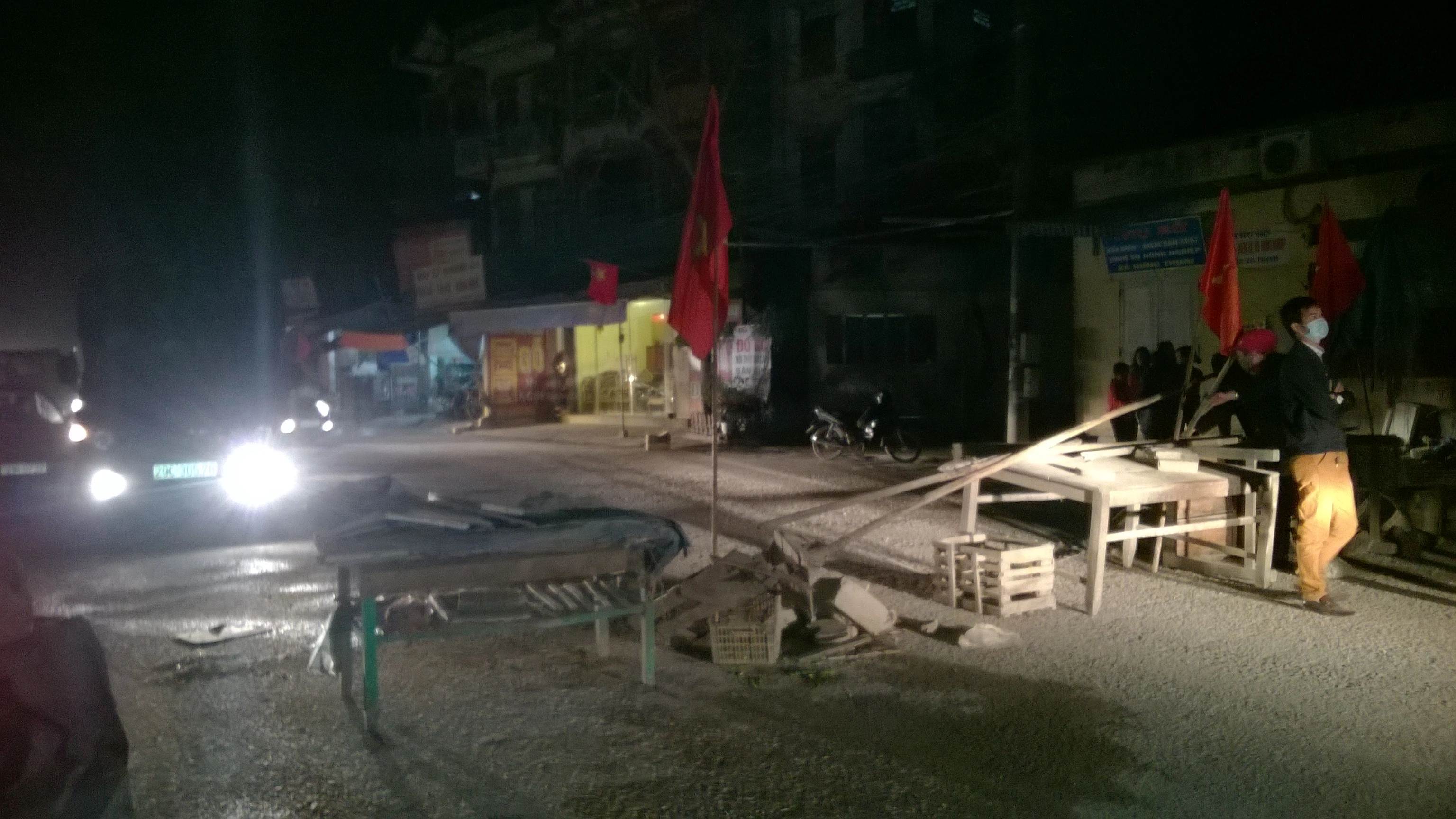 Hải Dương: Dân tiếp tục chặn quốc lộ 38 gây ùn tắc nghiêm trọng