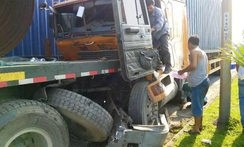 Tài xế container ngủ gật, tai nạn liên hoàn trên quốc lộ 5