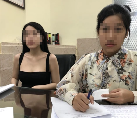 Những cô gái nếm “trái đắng” khi cầm đầu sextour chân dài