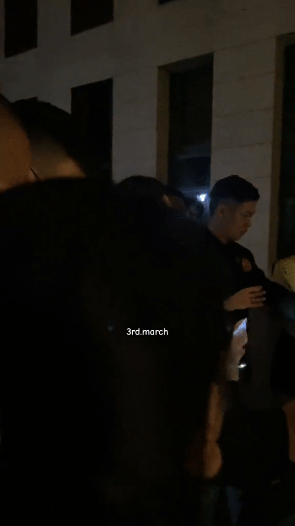 My Tam than thien va chuyen nghiep trong ung xu voi nguoi ham mo