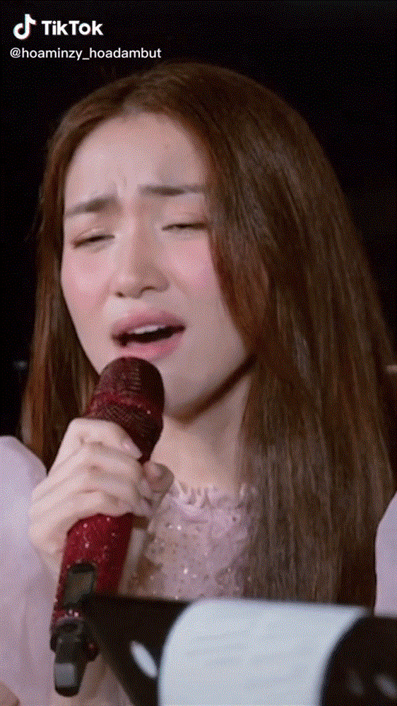 Hòa Minzy hát cải lương mà người nghe tưởng 'Hoài Lâm nhập' - Hình 2 Hoa Minzy hat cai luong ma nguoi nghe tuong 'Hoai Lam nhap'-Hinh-2