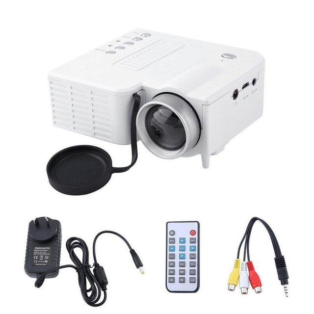 C28A HD ghi điểm với thiết kế cực kỳ nhỏ gọn (nặng 0,3kg). may-chieu-mini-gia-re-duoi-1-trieu-6-1d31494796.jpg