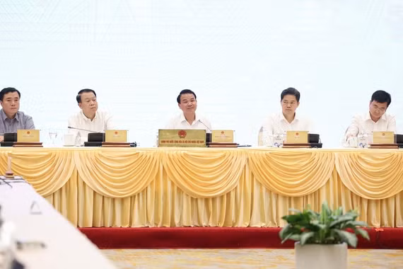 Chính phủ yêu cầu quyết liệt thực hiện mục tiêu tăng trưởng hai con số
