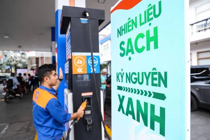 [VIDEO] Ethanol nhập khẩu giá rẻ gây khó khăn cho xăng E10 trong nước