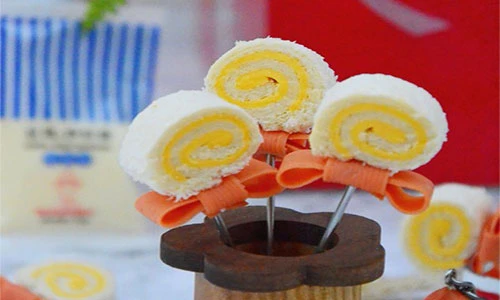 Phát sốt với bánh mì hình kẹo mút vừa ngon vừa bắt mắt cho bé