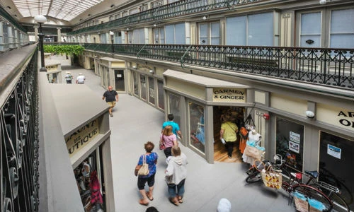 Biến trung tâm thương mại cổ xưa nhất nước Mỹ thành chung cư mini