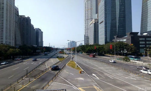 Thành phố sầm uất ở Trung Quốc như bị bỏ hoang dịp Tết 