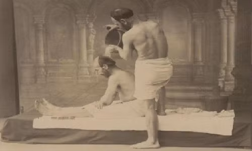 Đàn ông TK 19 đi spa thỏa mãn sung sướng thế nào?