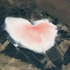 NASA tung ảnh 'trái tim' màu hồng từ không gian gây sốt mùa Valentine