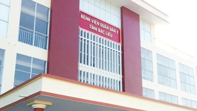 Đấu thầu tại Bệnh viện Quân Dân y Bạc Liêu: Vì sao 4/5 nhà thầu bị loại?