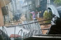 Sạt lở núi ở Gia Lai làm sập nhà dân, một phụ nữ tử vong