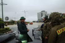 Quân khu 5 họp khẩn ứng phó mưa lũ tại Nam Trung bộ