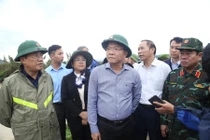 Phó Thủ tướng Lê Thành Long kiểm tra công tác khắc phục ngập lụt tại Gia Lai