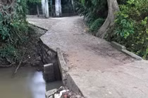 Một người tử vong thương tâm tại Gia Lai do xe máy lao xuống cống không nắp