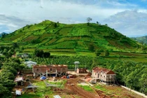 Yêu cầu tháo dỡ công trình Nhà rông dưới chân núi lửa Chư Đang Ya trước 15/10