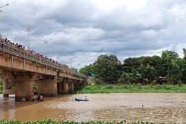 Tìm kiếm thiếu niên nhảy cầu ở huyện Kông Chro