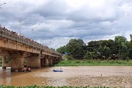 Tìm kiếm thiếu niên nhảy cầu ở huyện Kông Chro