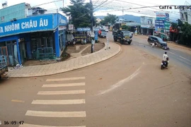 Công an Gia Lai truy tìm tài xế ô tô tông chết người rồi bỏ trốn