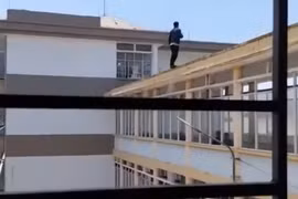 Đang chăm vợ tại BV đa khoa Gia Lai, người đàn ông rơi xuống đất tử vong