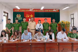 Hơn 80 đơn vị ở xã Ia Pa ký cam kết chấp hành pháp luật về giao thông