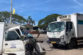 Một tài xế tử vong khi 2 ô tô va chạm trên quốc lộ 19