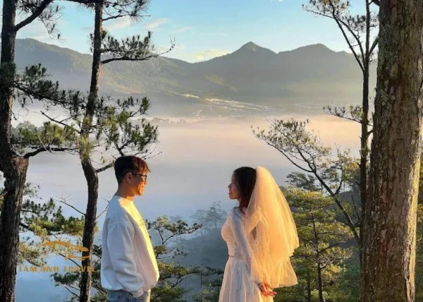 Đồi Măng Lin điểm hẹn hấp dẫn của du khách mê săn mây ở Đà Lạt