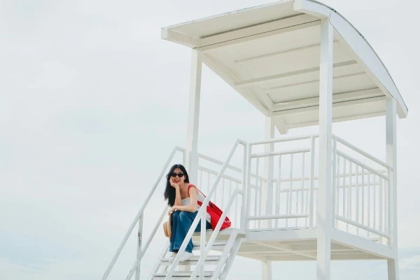 Đến Bãi Cháy check-in chiếc chòi trắng “chuẩn Hàn”