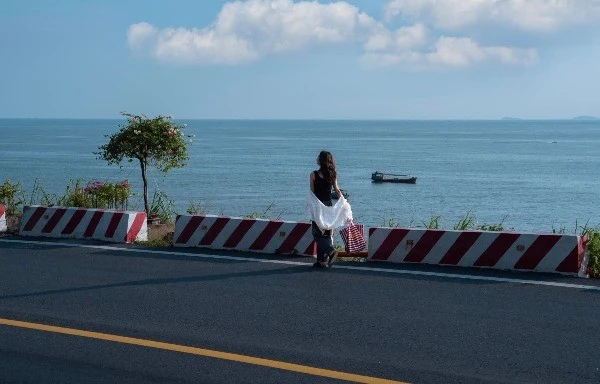 Cung đường xuyên đảo tuyệt đẹp giữa biển trời Cát Bà