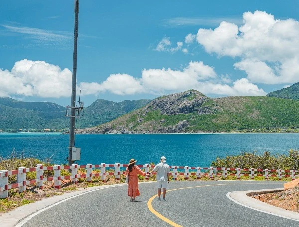 Cung đường 7 km khiến du khách “phải lòng” ngay khi đặt chân đến Côn Đảo