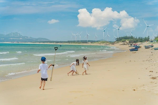 Làng chài Trung Lương góc biển hoang sơ níu chân dân phượt