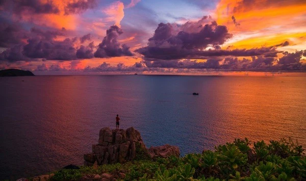Mũi Tàu Bể tọa độ ngắm bình minh đẹp mê hồn giữa lòng Côn Đảo