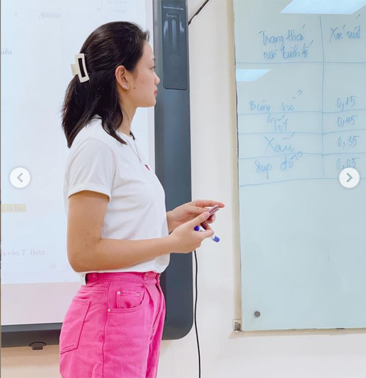 Hot girl bóng chuyền Thu Hoài được khen khi đi học ảnh 1