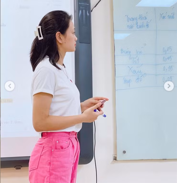 Hot girl bóng chuyền Thu Hoài được khen khi đi học ảnh 1