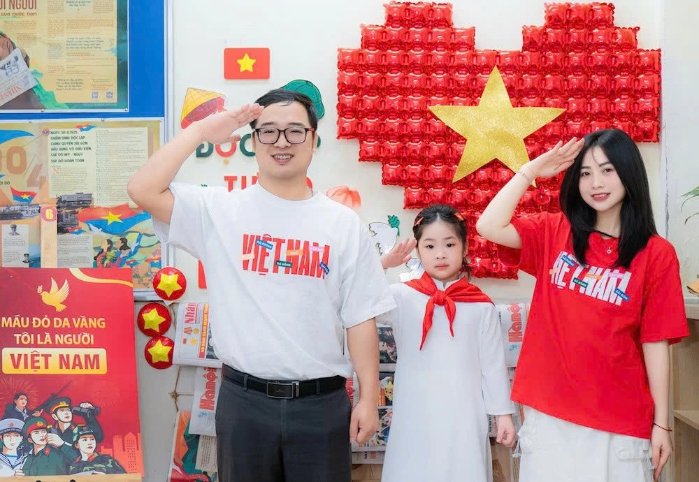 "Tôi yêu Tổ quốc tôi" của những học sinh lớp 1 Hà Nội