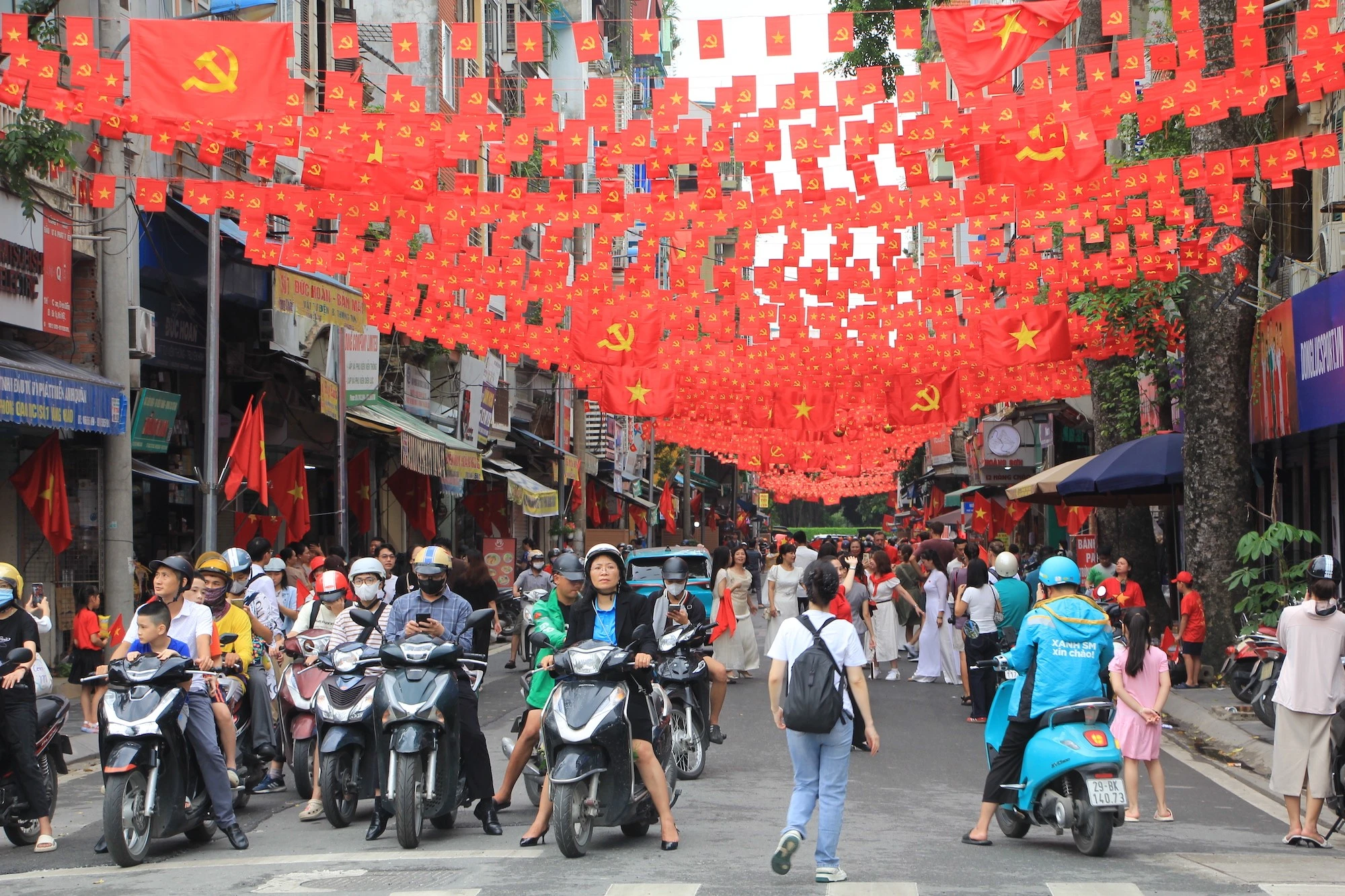 Hà Nội bắt đầu cấm đường, chuẩn bị tổng hợp luyện lần 1 diễu binh, diễu hành