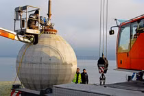 Quả cầu bê tông 400 tấn giấu dưới đáy biển ẩn chứa bí mật gì? 