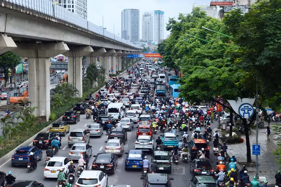 Hà Nội đông nghẹt ngày đầu đi làm sau kỳ nghỉ lễ