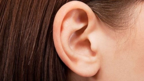 Ngoài ra, bạn chân thành với người khác và có mạng lưới quan hệ rộng. Bạn thường có những người cao quý giúp đỡ bạn một cách bí mật, vì vậy tài sản của bạn sẽ tự nhiên tăng lên, và bạn sẽ ít khi lo lắng về tiền bạc trong cuộc sống của mình.