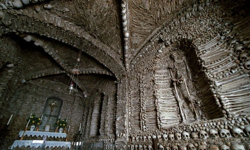 Bí mật kinh hoàng trong những lăng mộ rùng rợn nhất thế giới