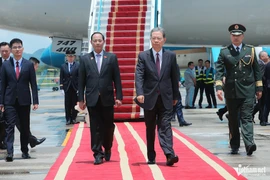 Ủy viên trưởng Nhân đại toàn quốc Trung Quốc Triệu Lạc Tế bắt đầu thăm Việt Nam 