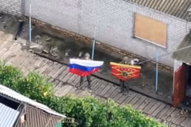 Nga vừa tuyên bố đạt thêm bước tiến trong chiến dịch quân sự tại Ukraine khi lực lượng của họ chiếm được làng Novoheorhiivka, nằm ở phía đông vùng Dnipropetrovsk, sát ranh giới với Donetsk. Đây là lần hiếm hoi Nga khẳng định kiểm soát lãnh thổ trong một khu vực vốn không nằm trong danh sách các tỉnh mà Moscow tuyên bố sáp nhập trước đó.