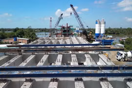 Đấu thầu Long An: "Tân binh" Nhâm Đức Hưng trúng loạt gói thầu lớn 