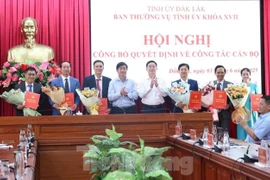 Công bố quyết định công tác cán bộ tỉnh Bình Định, Đắk Lắk