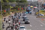 Vỉa hè cửa ngõ phía Tây TP HCM: Dẹp 'điểm nóng', mở đường mưu sinh