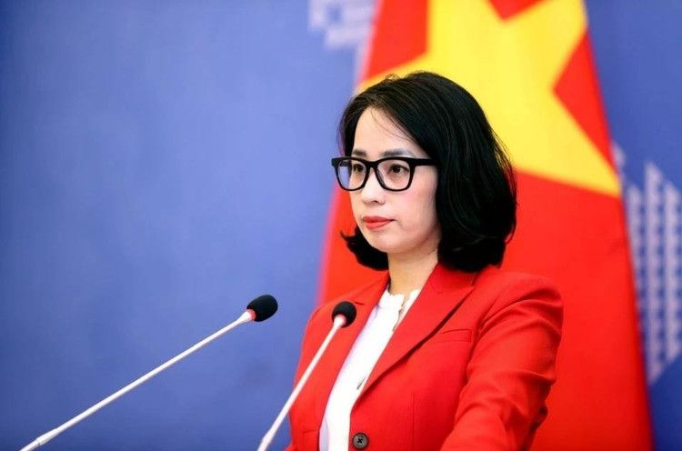 Người Phát ngôn Bộ Ngoại giao Việt Nam Phạm Thu Hằng. Người Phát ngôn Bộ Ngoại giao Việt Nam Phạm Thu Hằng.