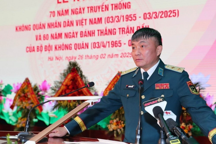 Trung tướng Nguyễn Văn Hiền giữ chức thứ trưởng Bộ Quốc phòng. Ảnh: TTXVN. 2602-phong-khong-khong-quan-4-1.jpg