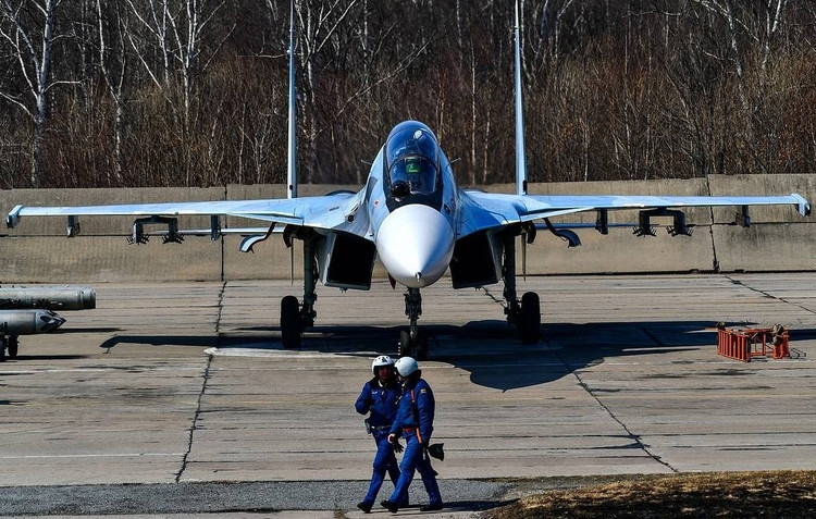 Russian military base faces nightmare after deep penetration by Ukrainian UAV. Illustration photo: TASS can-cu-nga.jpg