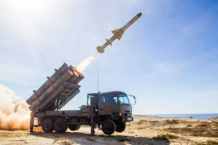 Tên lửa Type 88 (SSM-1) lần đầu tiên khai hỏa bên trong nội địa Nhật Bản. Ảnh: GSDF japan-to-hold-first-type-88-anti.jpg