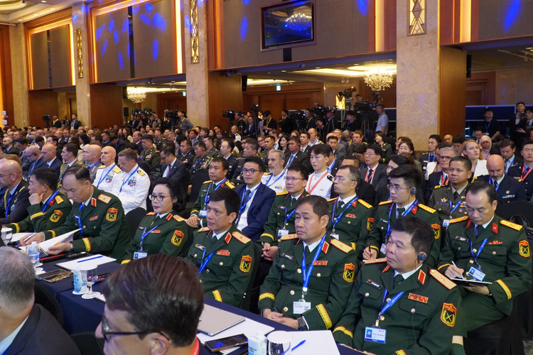 Đoàn đại biểu Việt Nam tham dự Đối thoại SDD-14. dsc08234.jpg