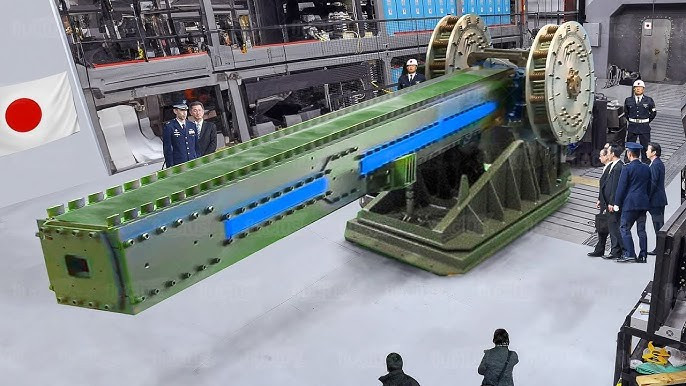 Dù vậy, ATLA đã phát triển công nghệ khai hỏa và sử dụng các loại vật liệu tiên tiến, kết hợp với cỡ nòng nhỏ 40 mm, qua đó giảm được độ mòn của nòng súng, trong khi vẫn duy trì sơ tốc đầu nòng ở mức Mach 6,5, tương đương 8.000 km/giờ. Tốc độ bắn cũng như tầm bắn tối đa của loại vũ khí mới này vẫn chưa được tiết lộ.